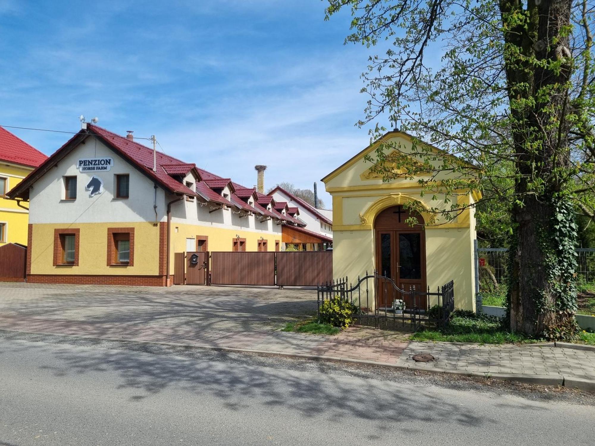 Wellness Penzion Horse Farm Bravantice Kültér fotó
